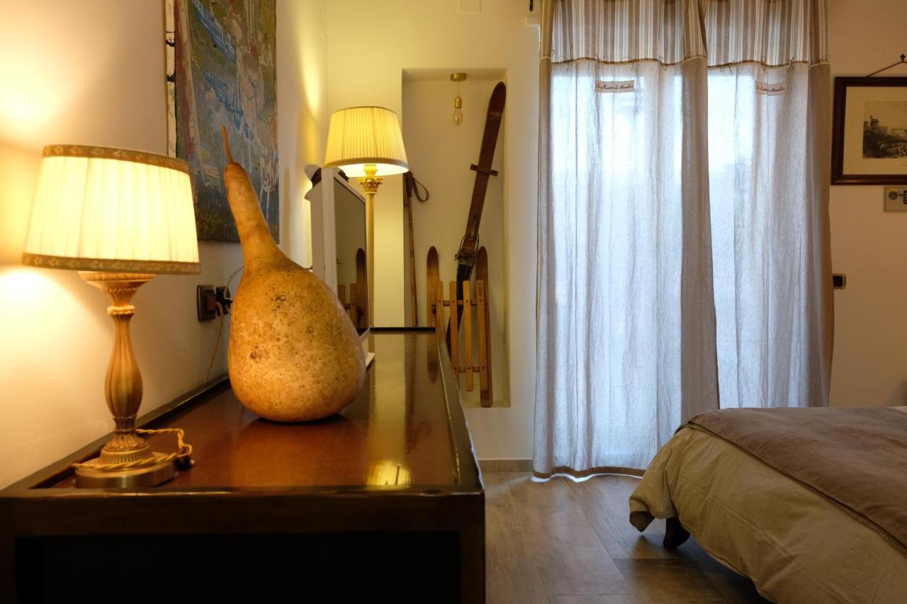 לינה וארוחת בוקר נאפולי Casa Marina מראה חיצוני תמונה