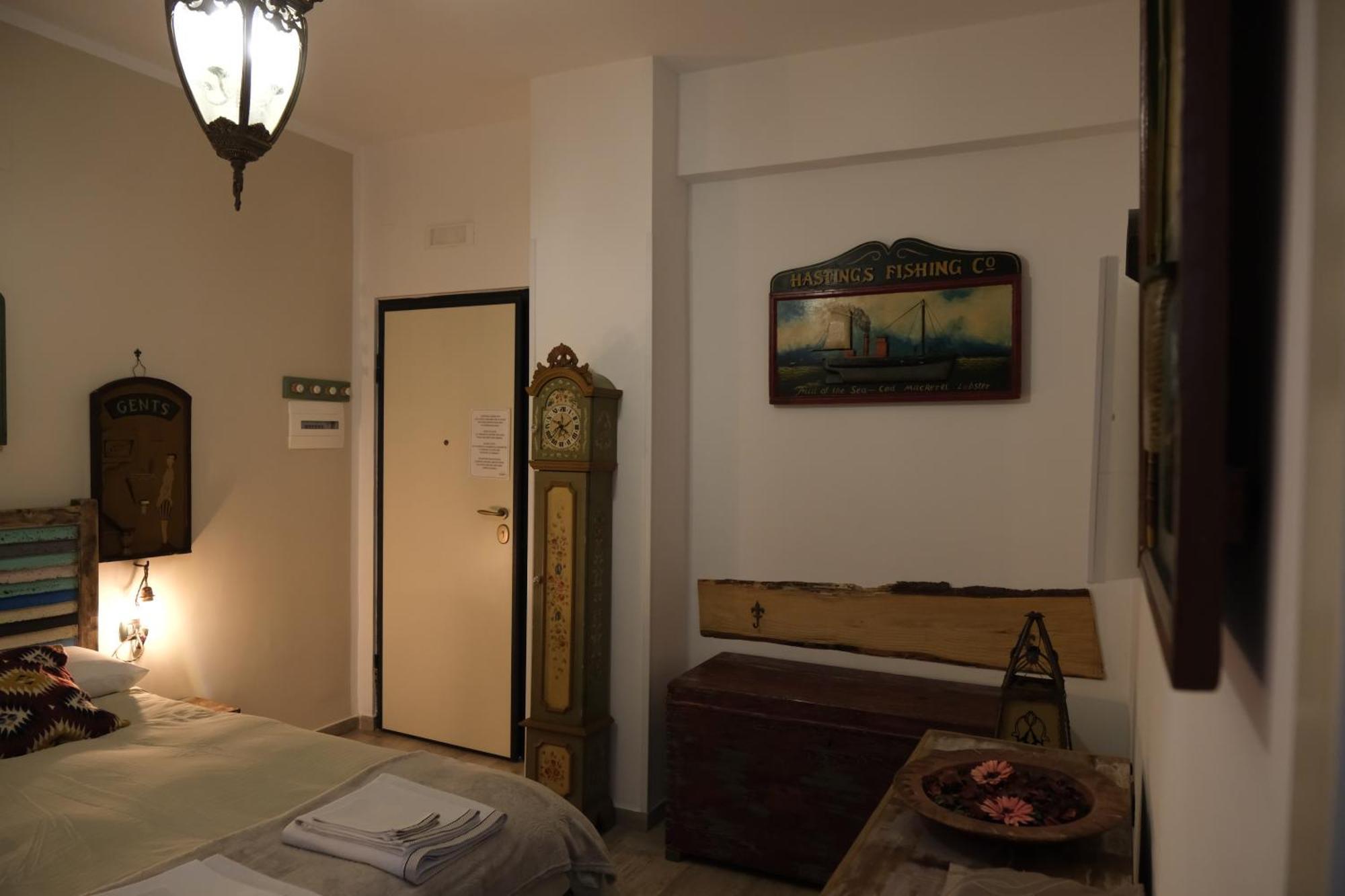 לינה וארוחת בוקר נאפולי Casa Marina מראה חיצוני תמונה